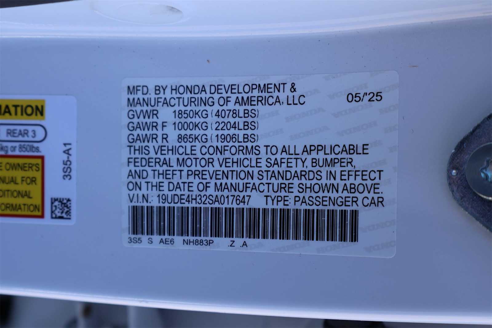 Thumbnail: 2025 Acura Integra - 21