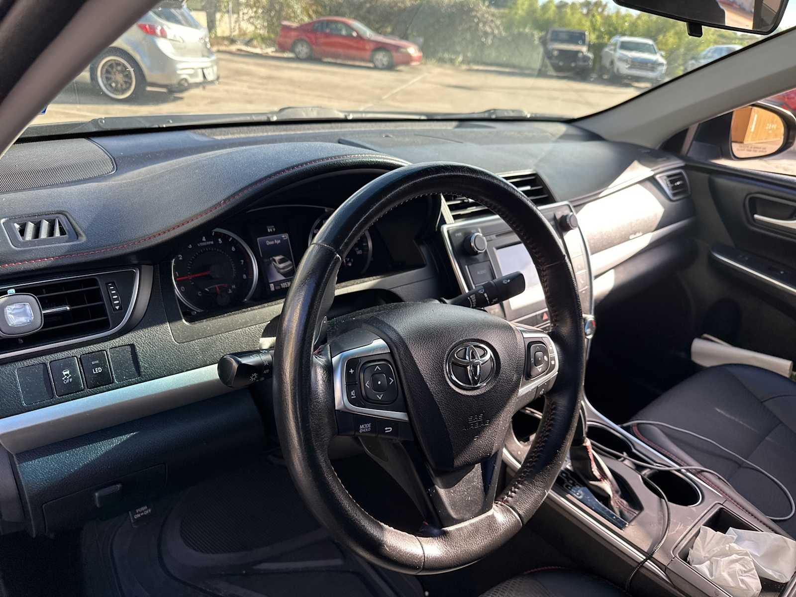 Thumbnail: 2016 Toyota Camry - 11