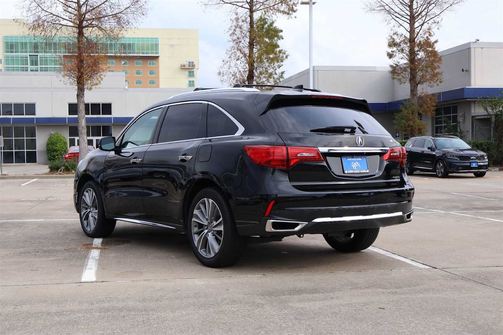 Thumbnail: 2017 Acura MDX - 4