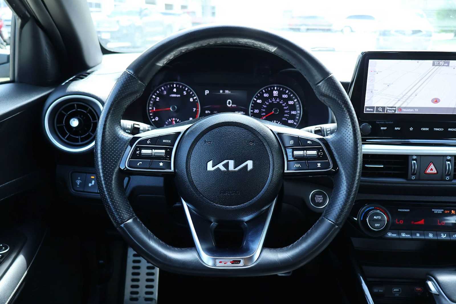 Thumbnail: 2024 Kia Forte - 15