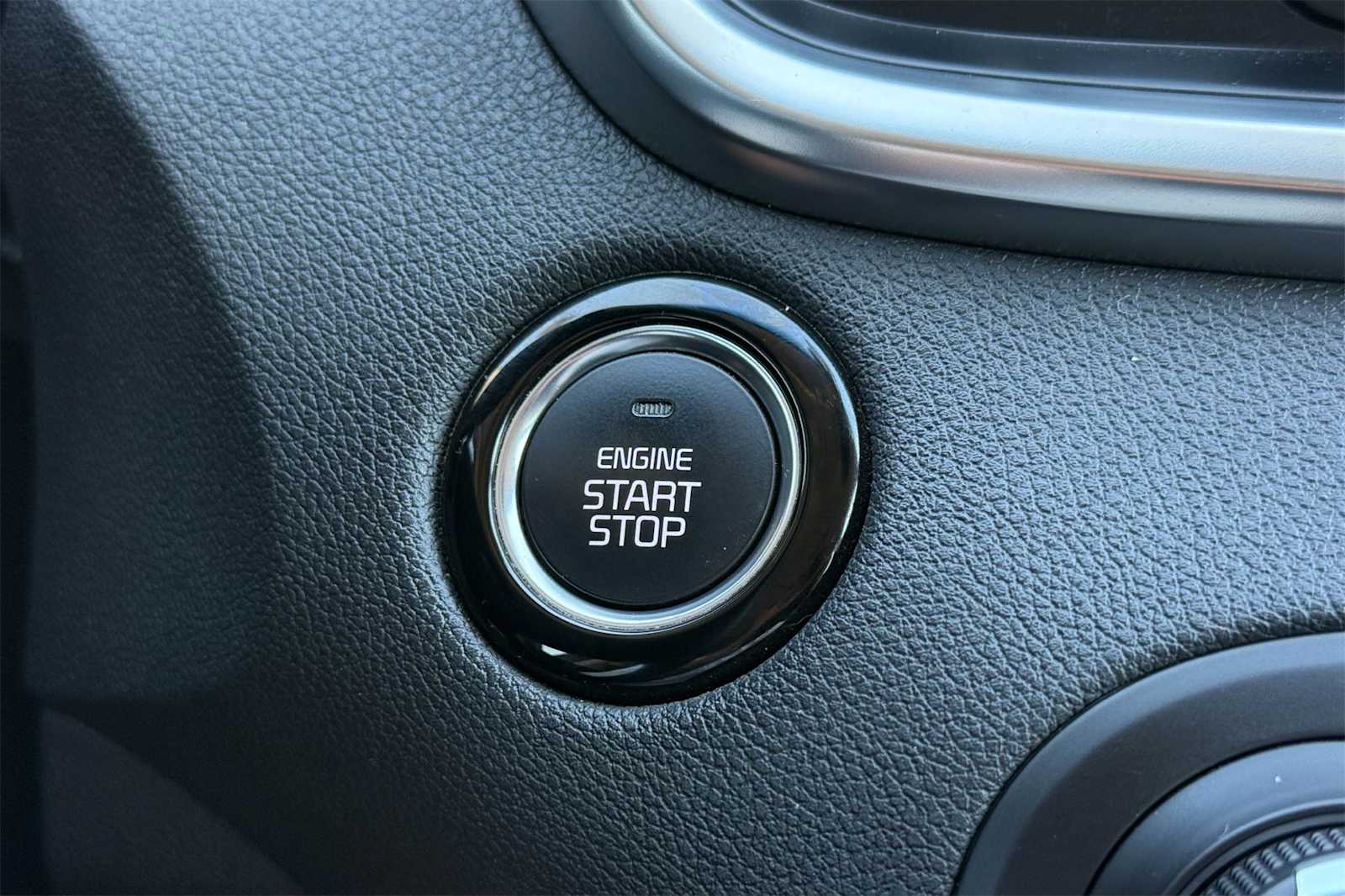 Thumbnail: 2018 Kia Sorento - 25