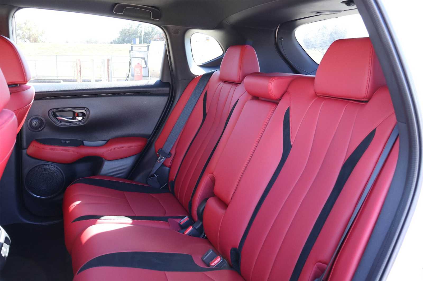 Thumbnail: 2025 Acura ADX - 13