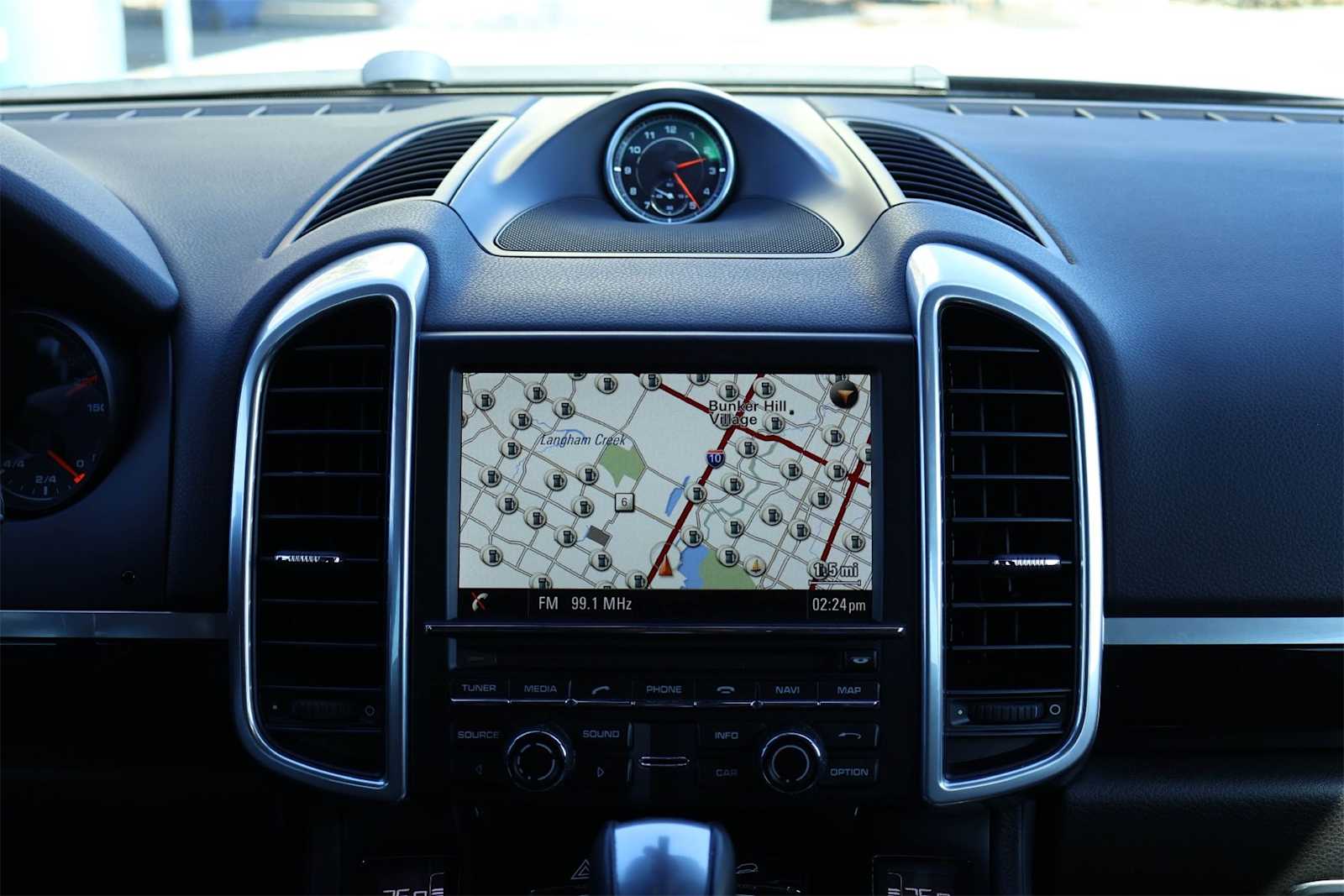 Thumbnail: 2014 Porsche Cayenne - 16