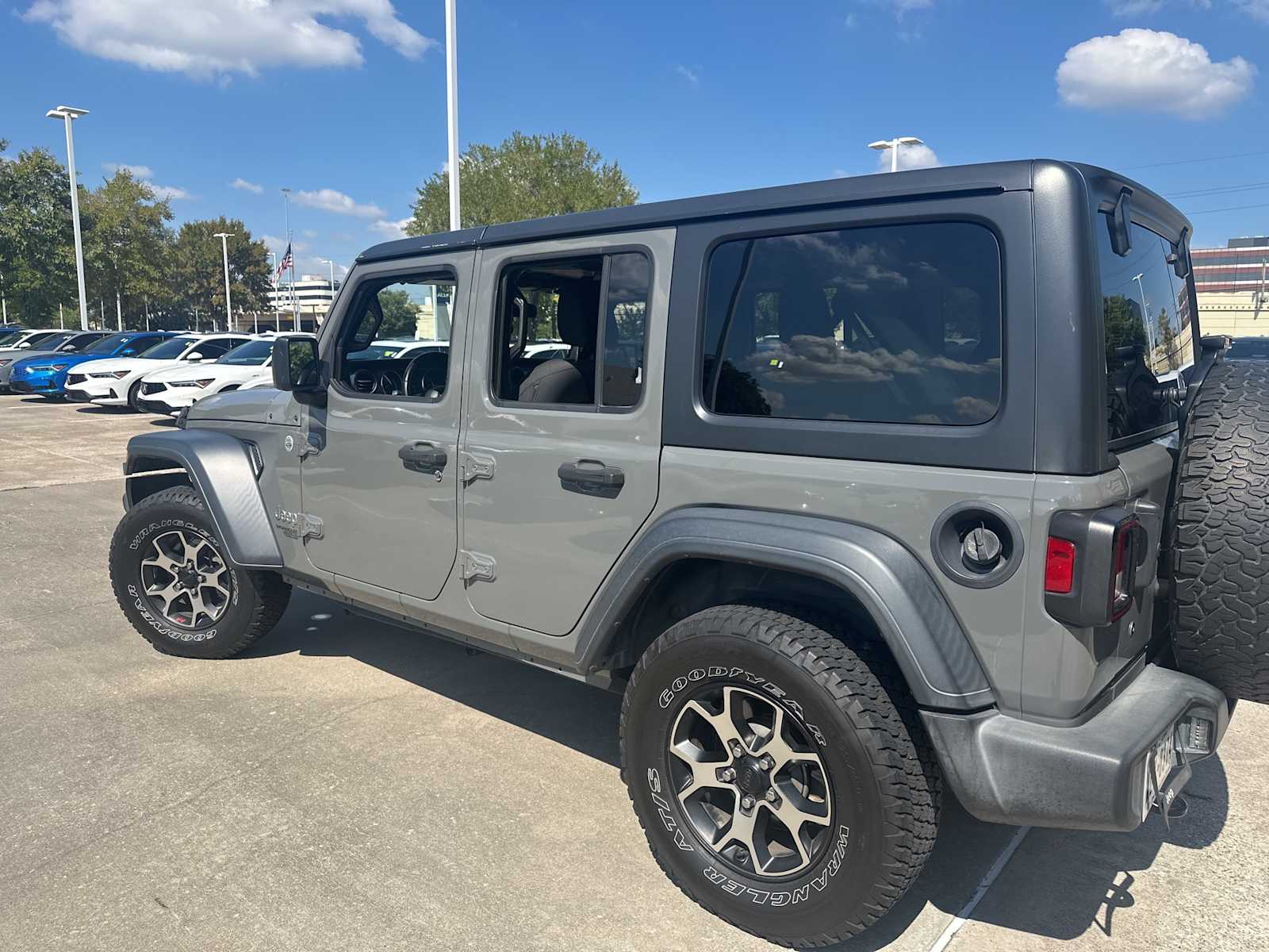 Thumbnail: 2020 Jeep Wrangler - 7