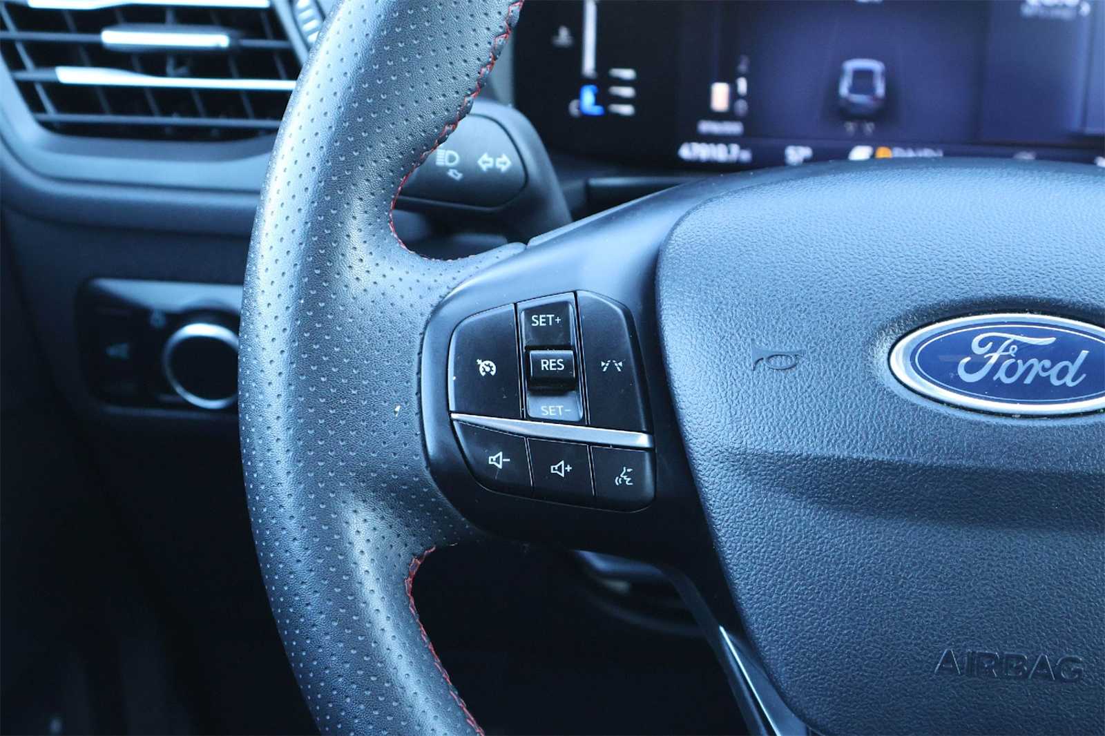 Thumbnail: 2024 Ford Escape - 22