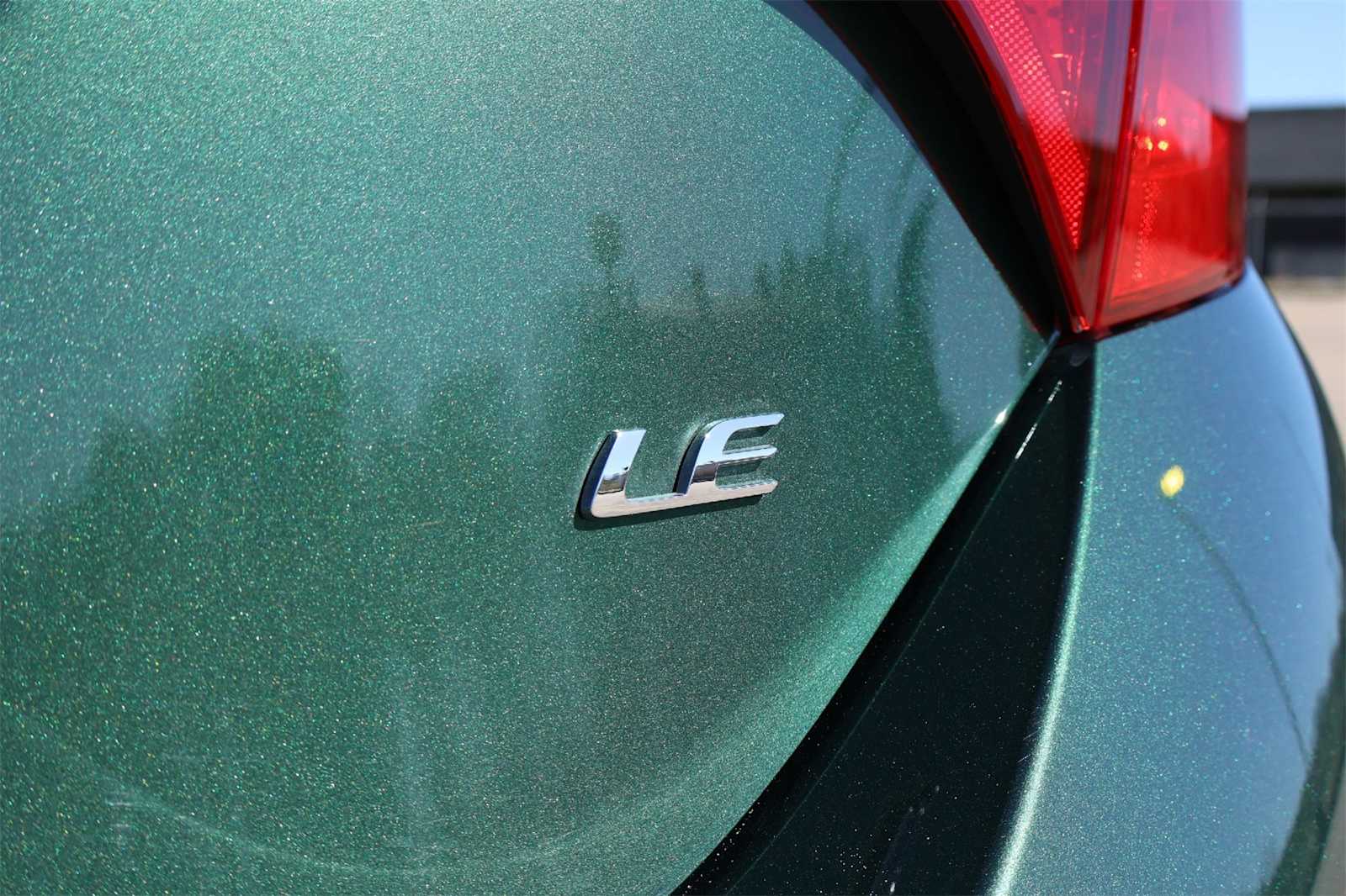 Thumbnail: 2015 Toyota Corolla - 7