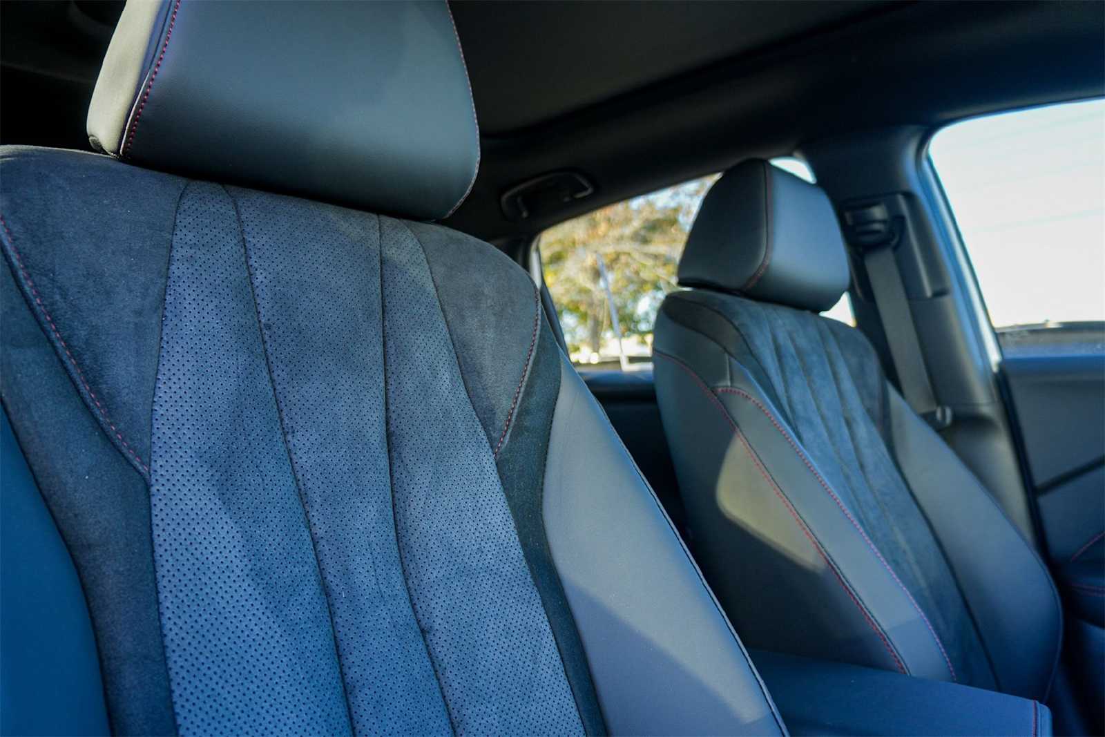 Thumbnail: 2025 Acura ADX - 14