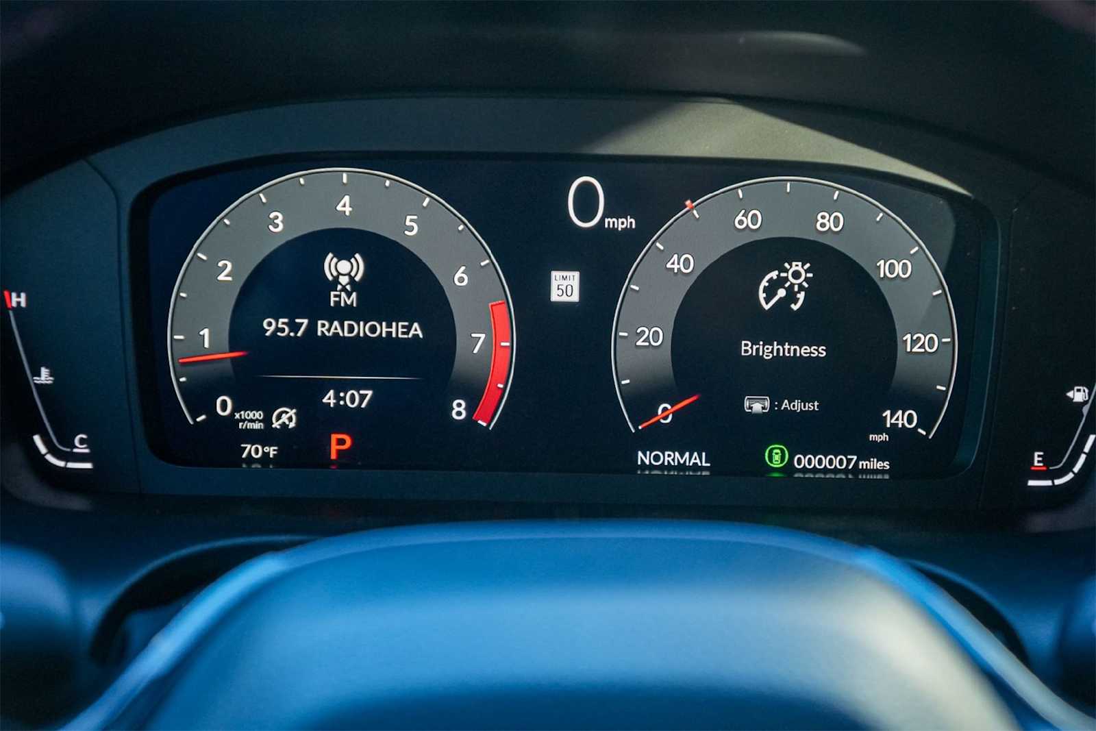 Thumbnail: 2025 Acura ADX - 18