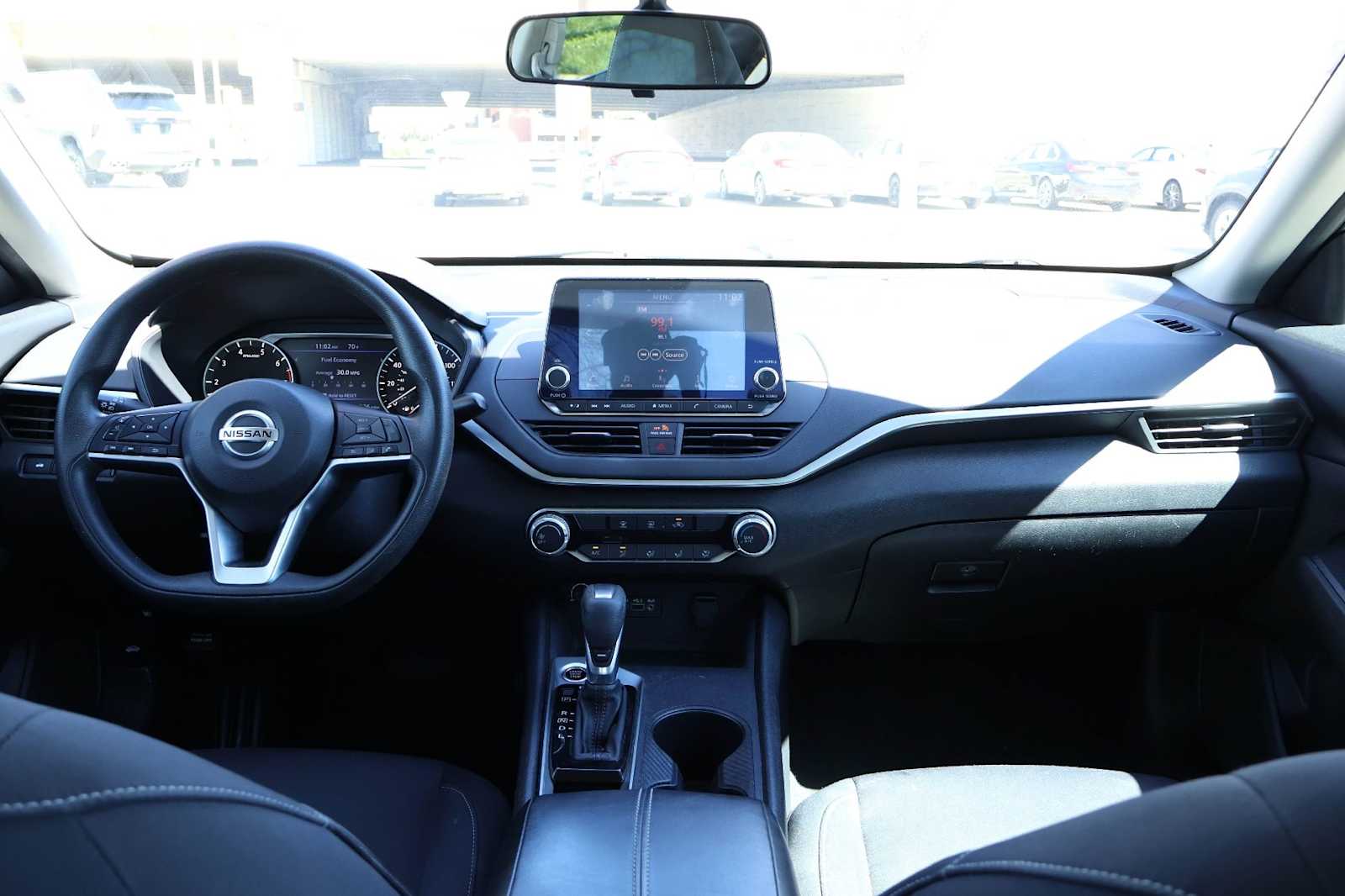 Thumbnail: 2020 Nissan Altima - 10