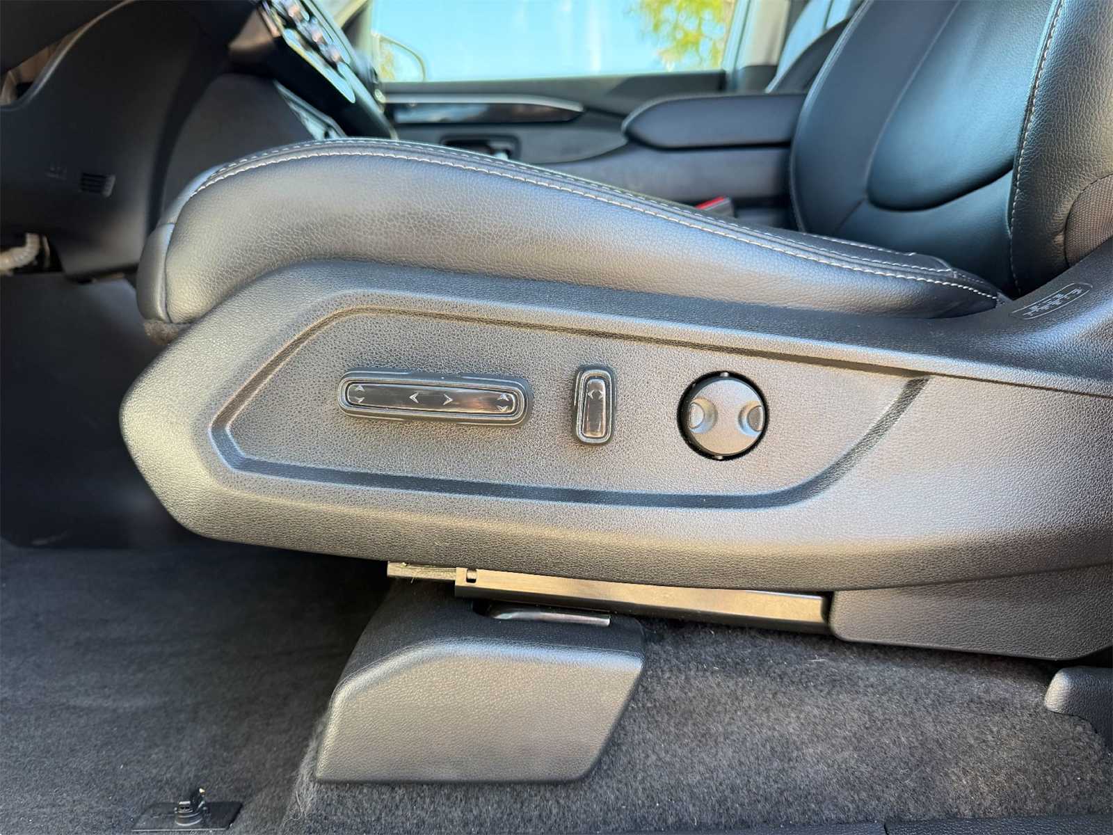 Thumbnail: 2023 Honda Pilot - 24