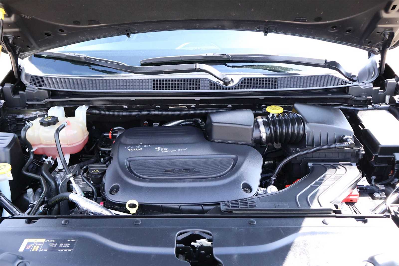 Thumbnail: 2020 Chrysler Pacifica - 9