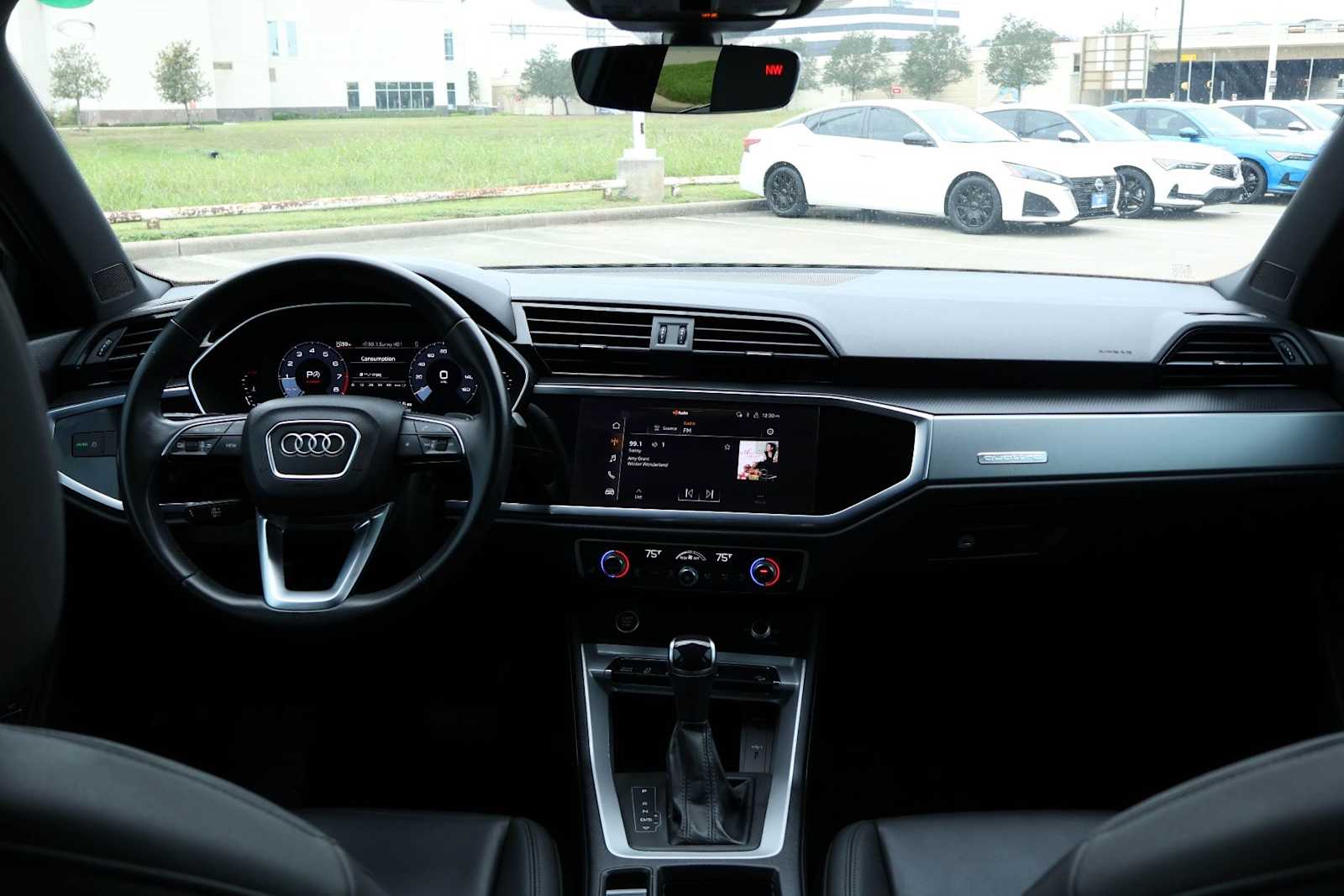 Thumbnail: 2022 Audi Q3 - 10