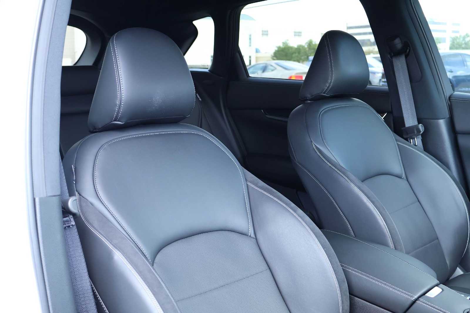 Thumbnail: 2025 INFINITI QX50 - 14