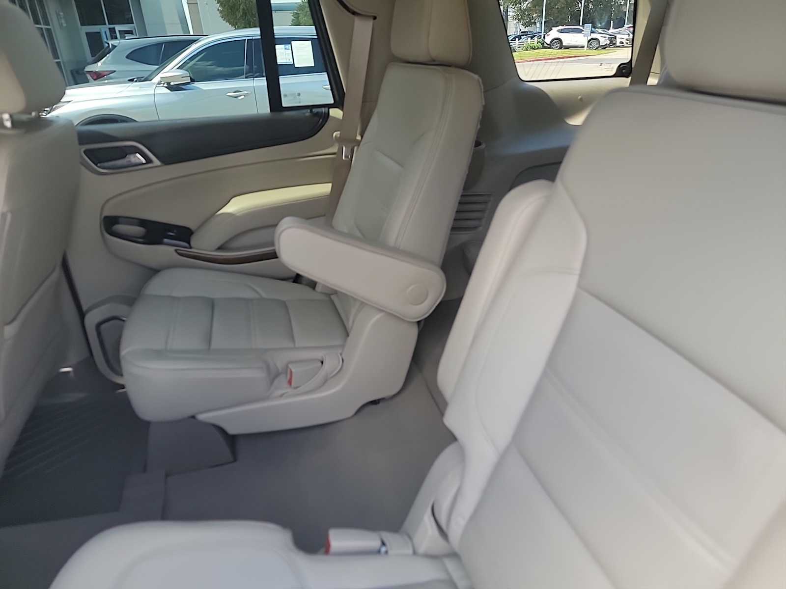 Thumbnail: 2019 GMC Yukon - 9