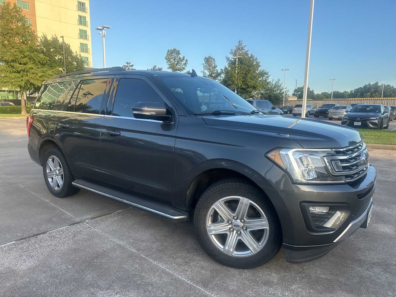 Thumbnail: 2019 Ford Expedition - 3