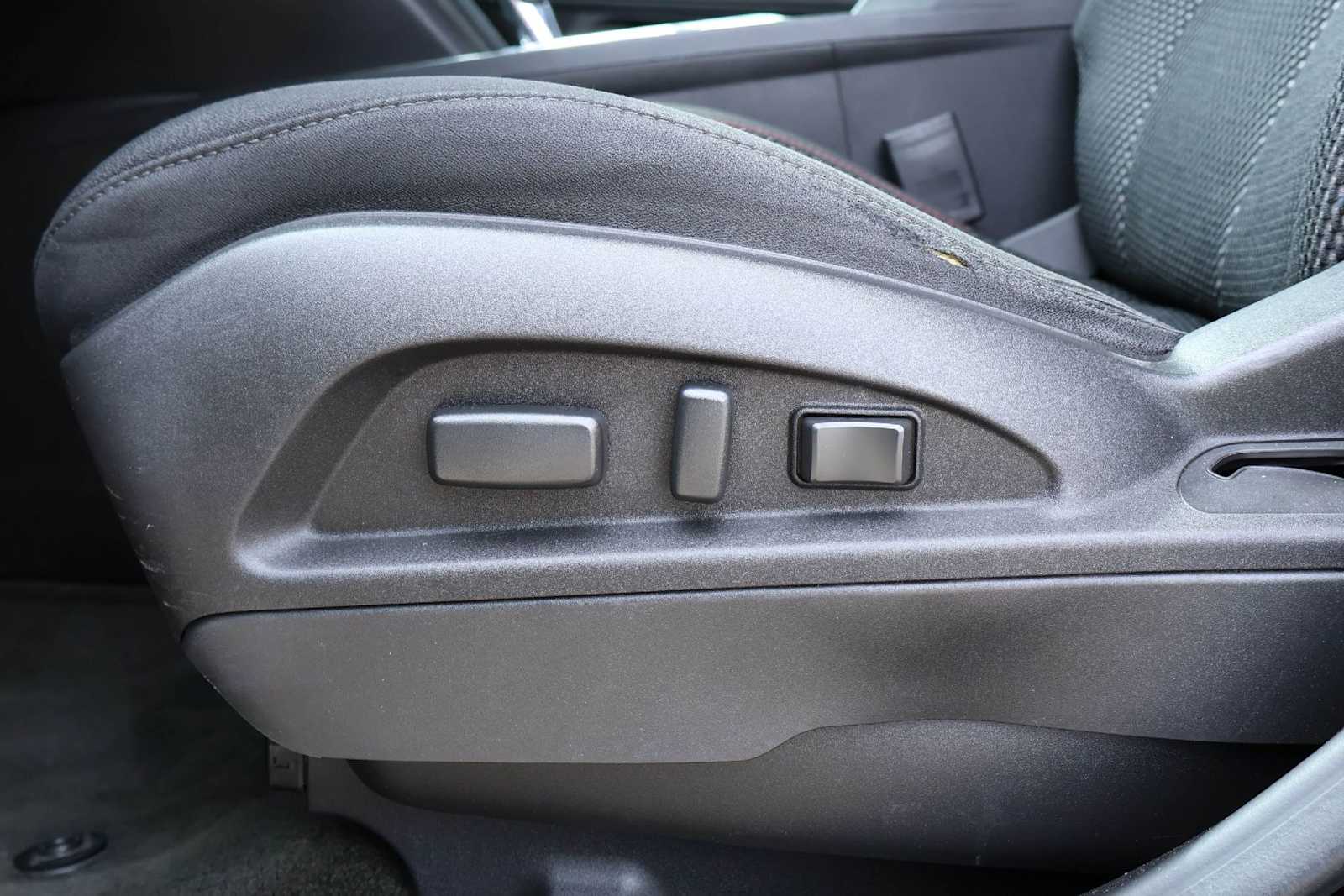 Thumbnail: 2017 Chevrolet Equinox - 24