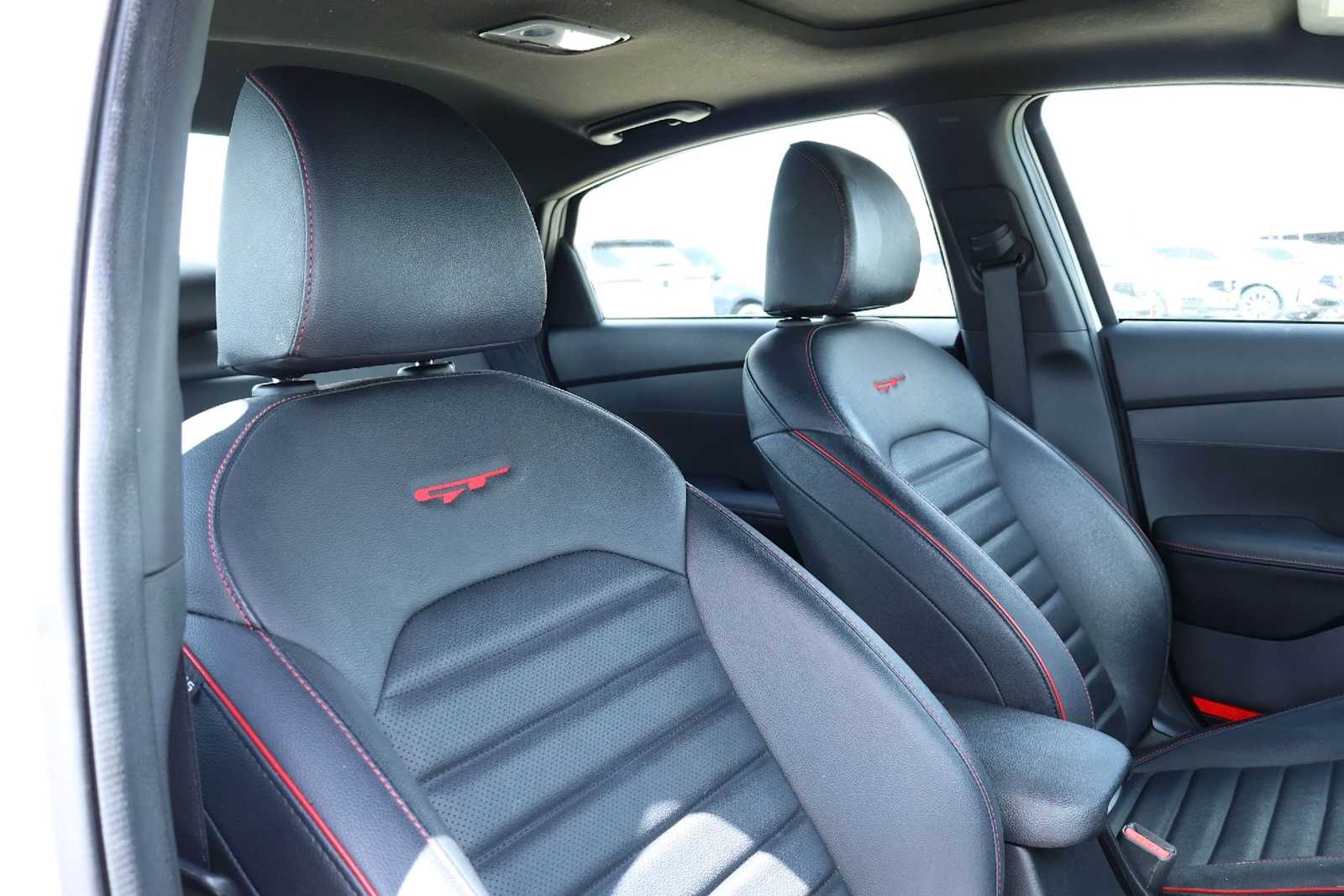 Thumbnail: 2020 Kia Forte - 14