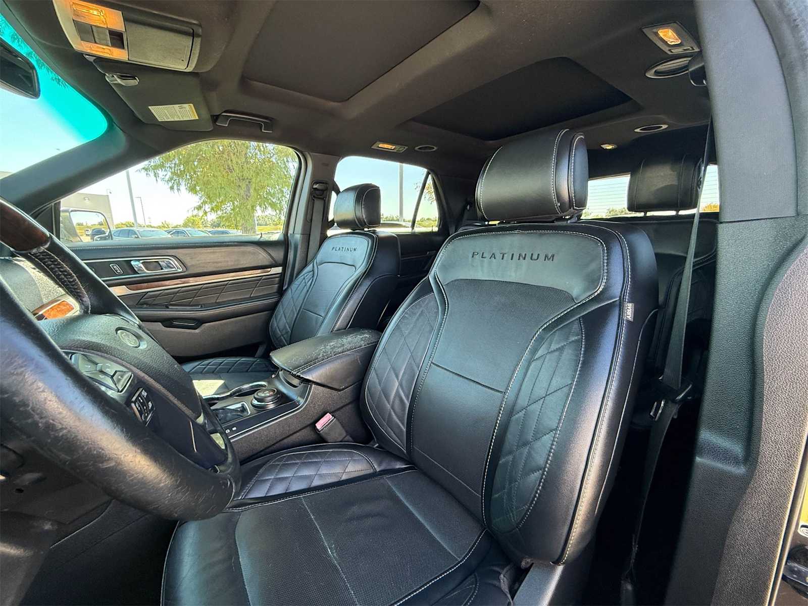 Thumbnail: 2016 Ford Explorer - 11