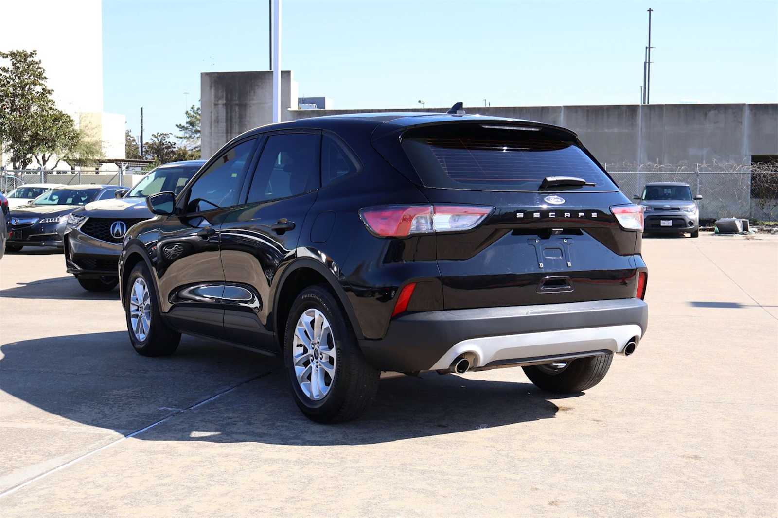 Thumbnail: 2022 Ford Escape - 4