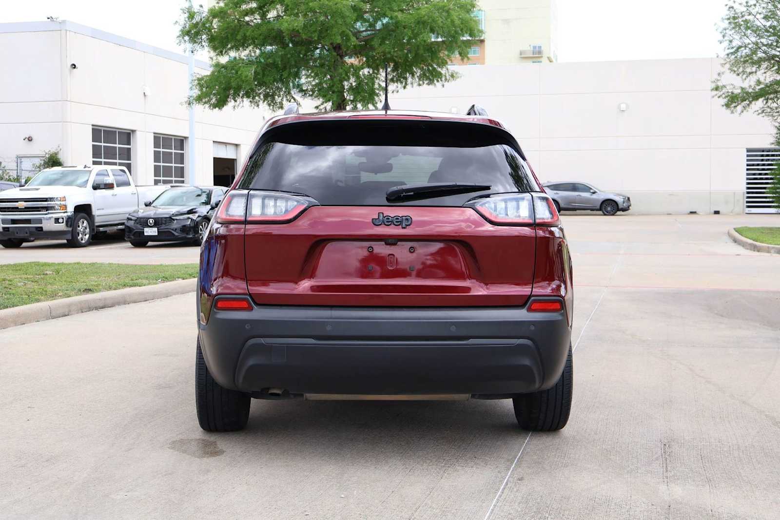 Thumbnail: 2021 Jeep Cherokee - 5