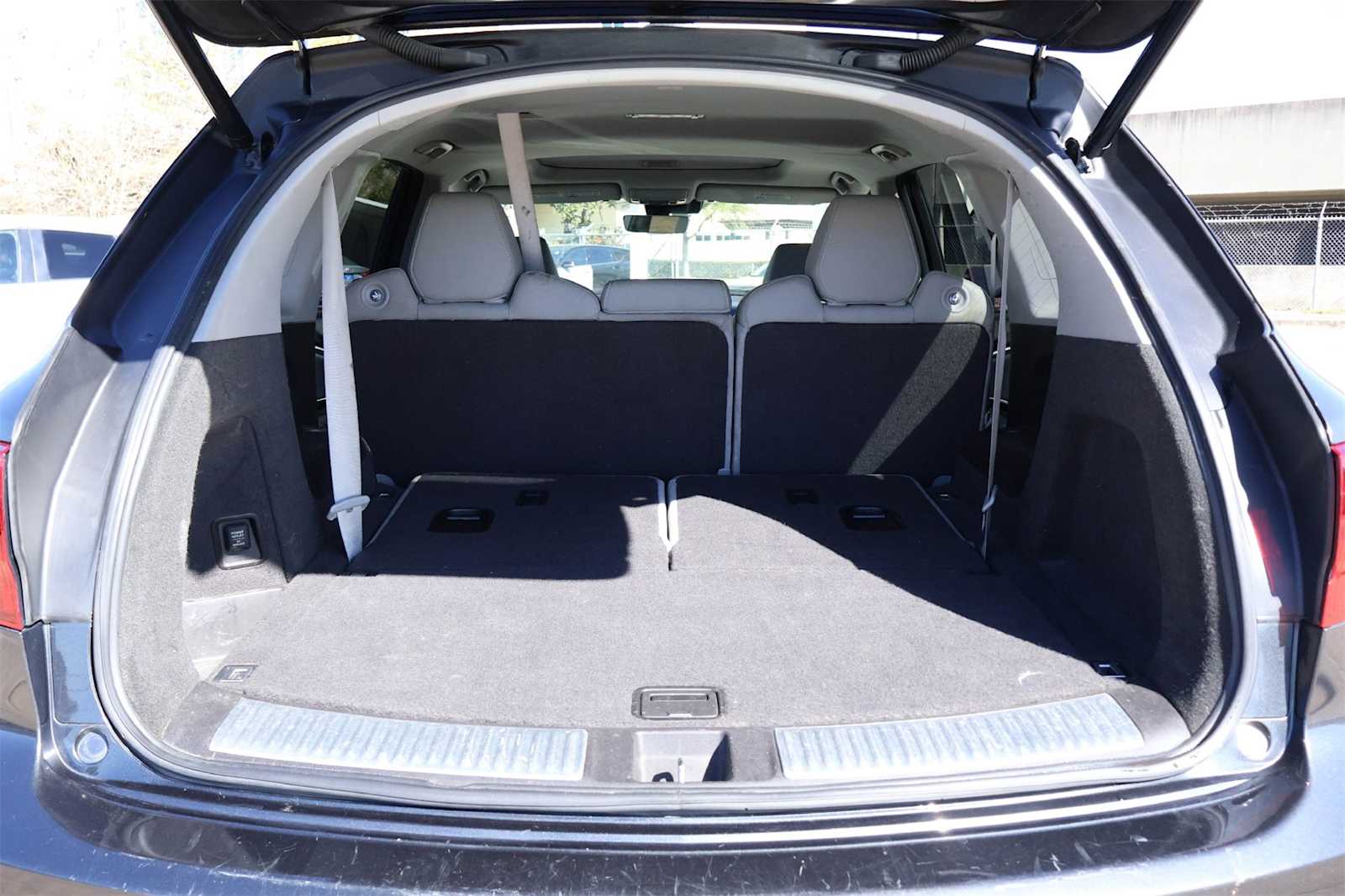 Thumbnail: 2016 Acura MDX - 19