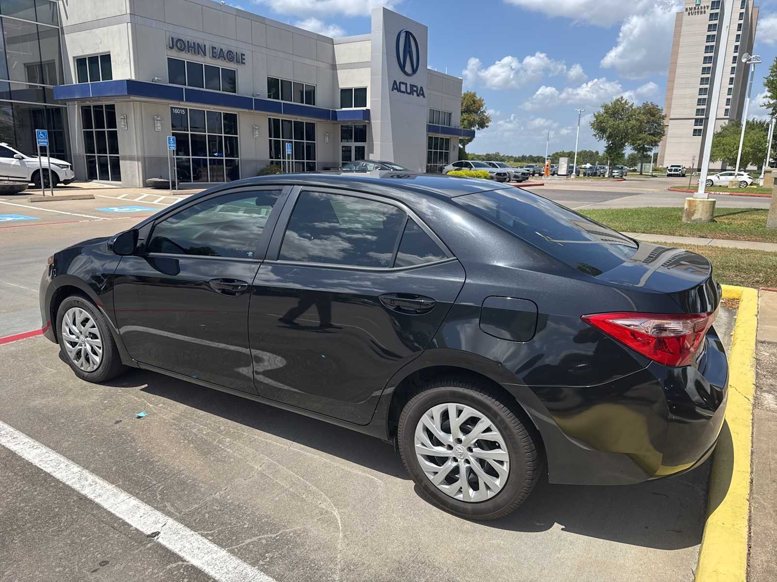 Thumbnail: 2017 Toyota Corolla - 3