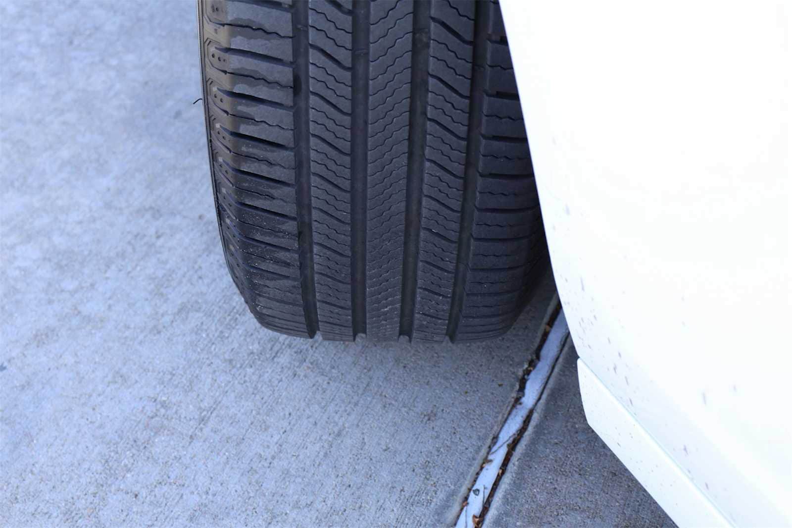 Thumbnail: 2014 Chevrolet Camaro - 30