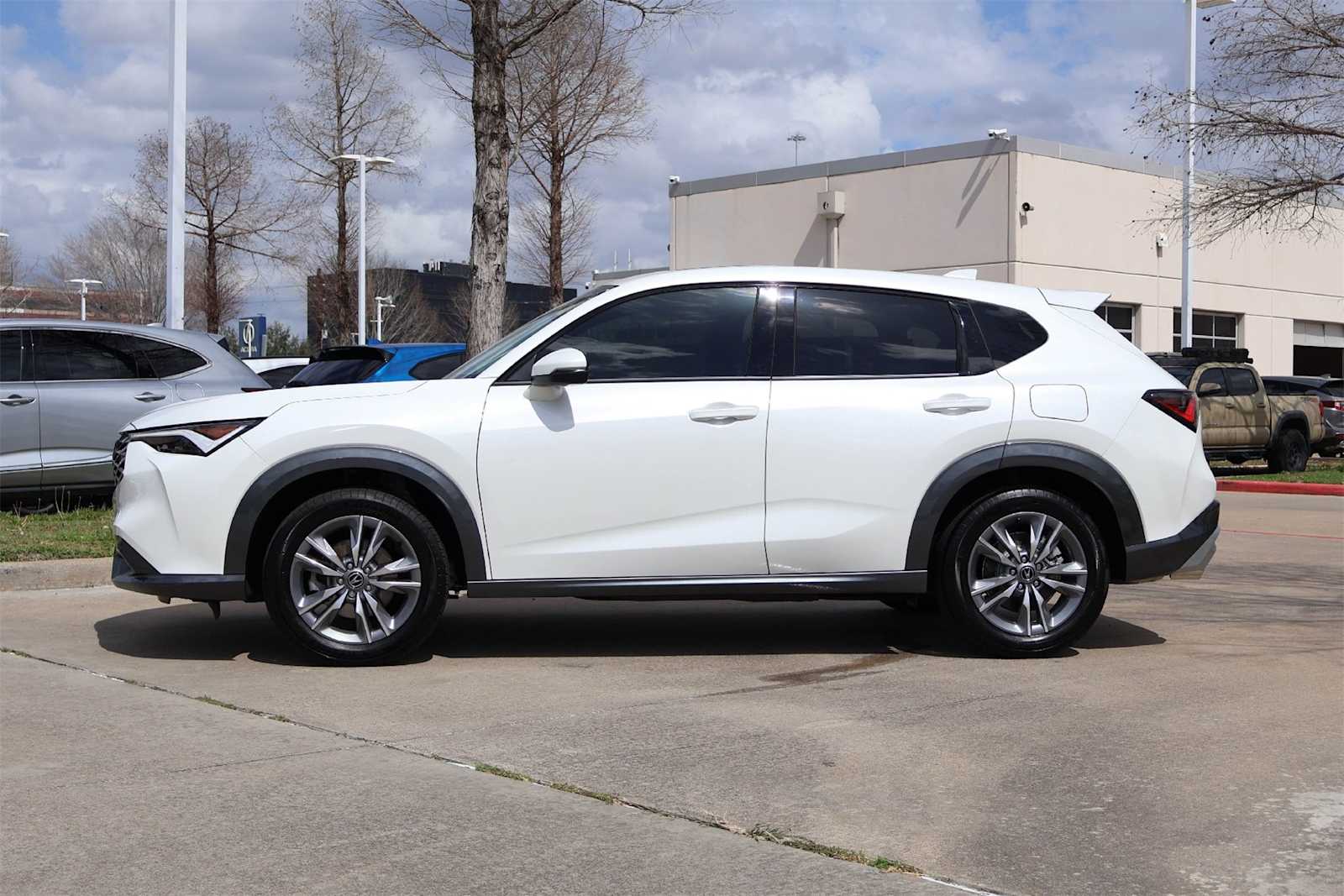 Thumbnail: 2025 Acura ADX - 3