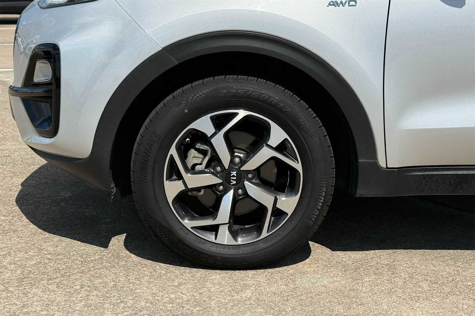 Thumbnail: 2022 Kia Sportage - 8