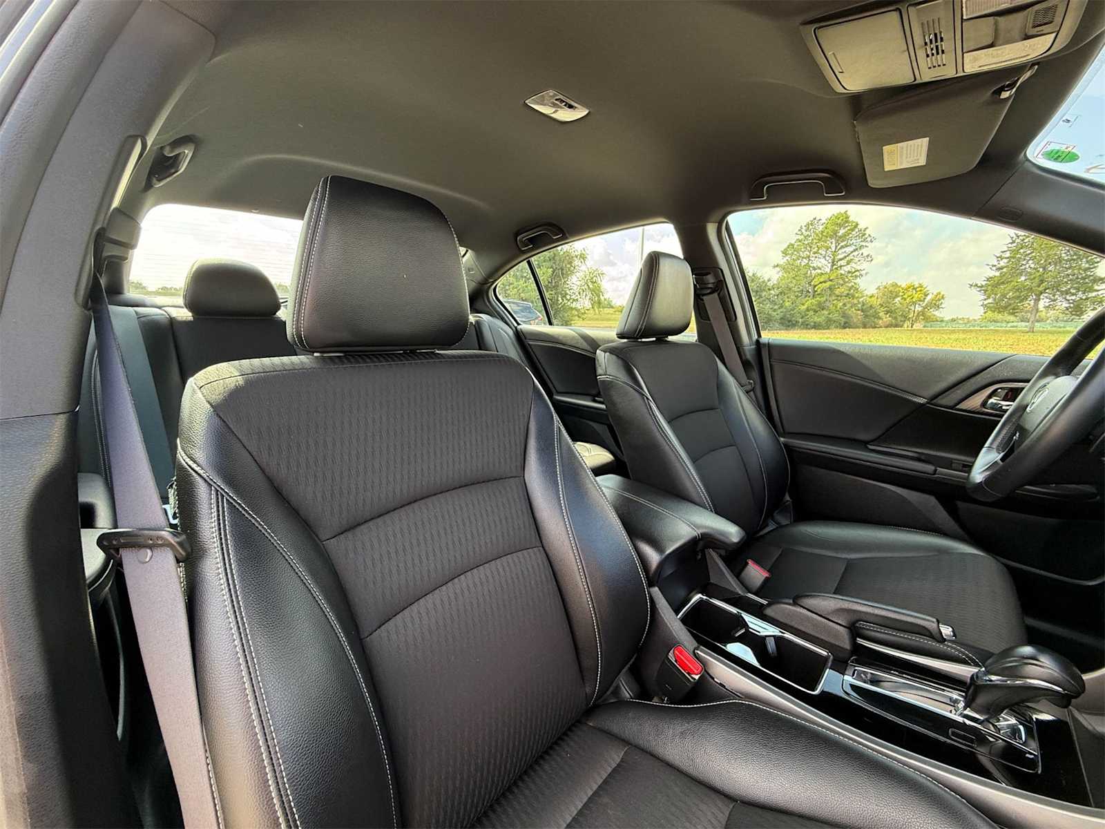 Thumbnail: 2017 Honda Accord - 14