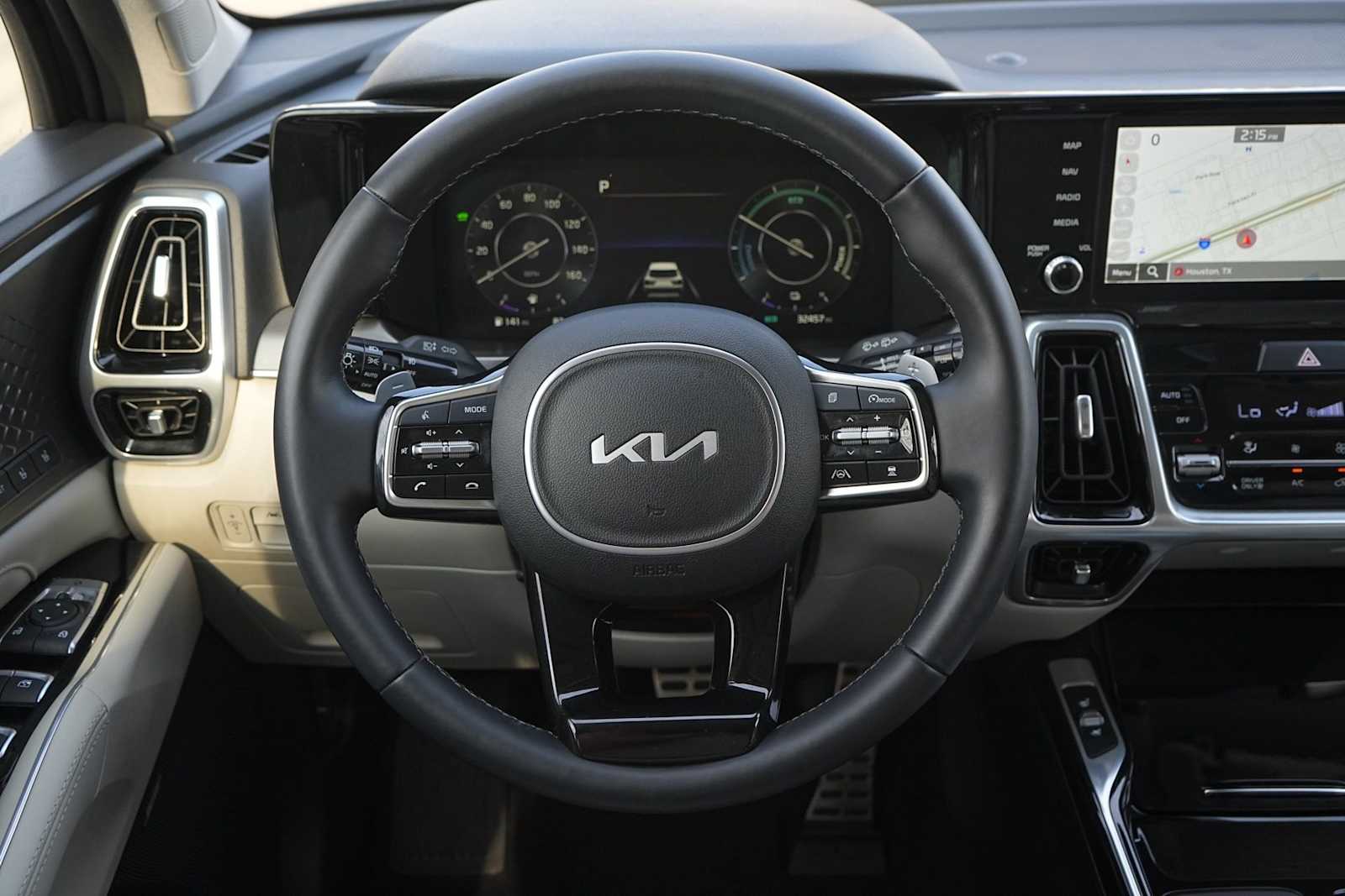 Thumbnail: 2023 Kia Sorento - 16