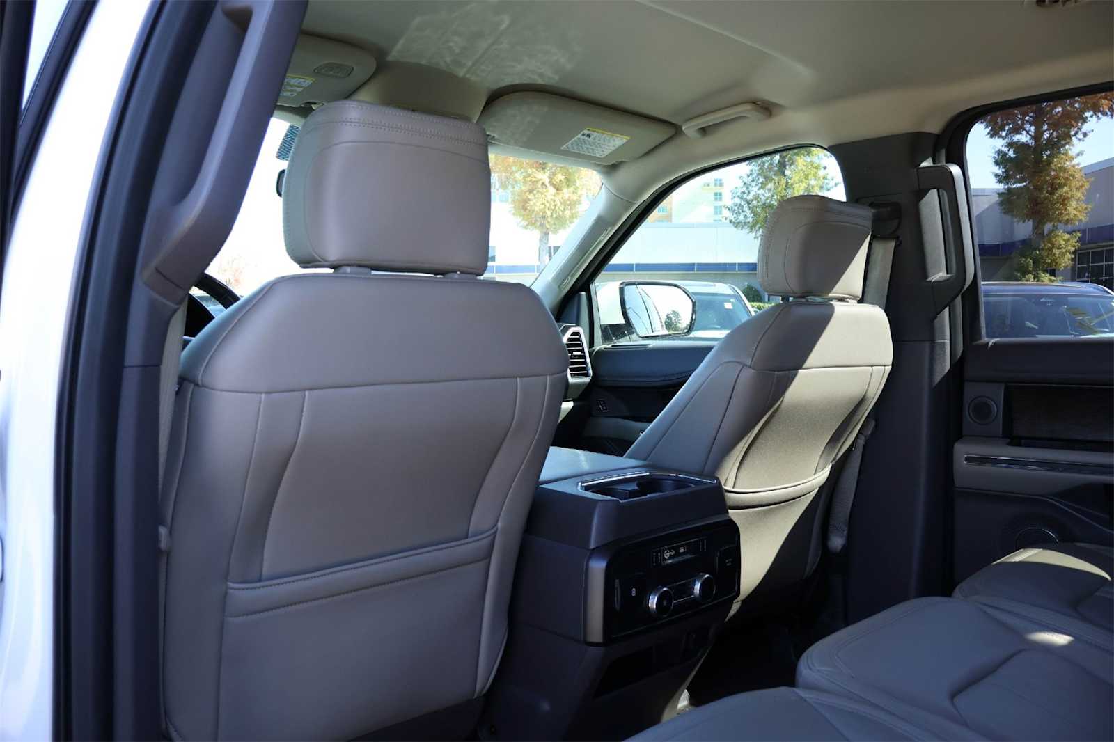 Thumbnail: 2019 Ford Expedition - 12