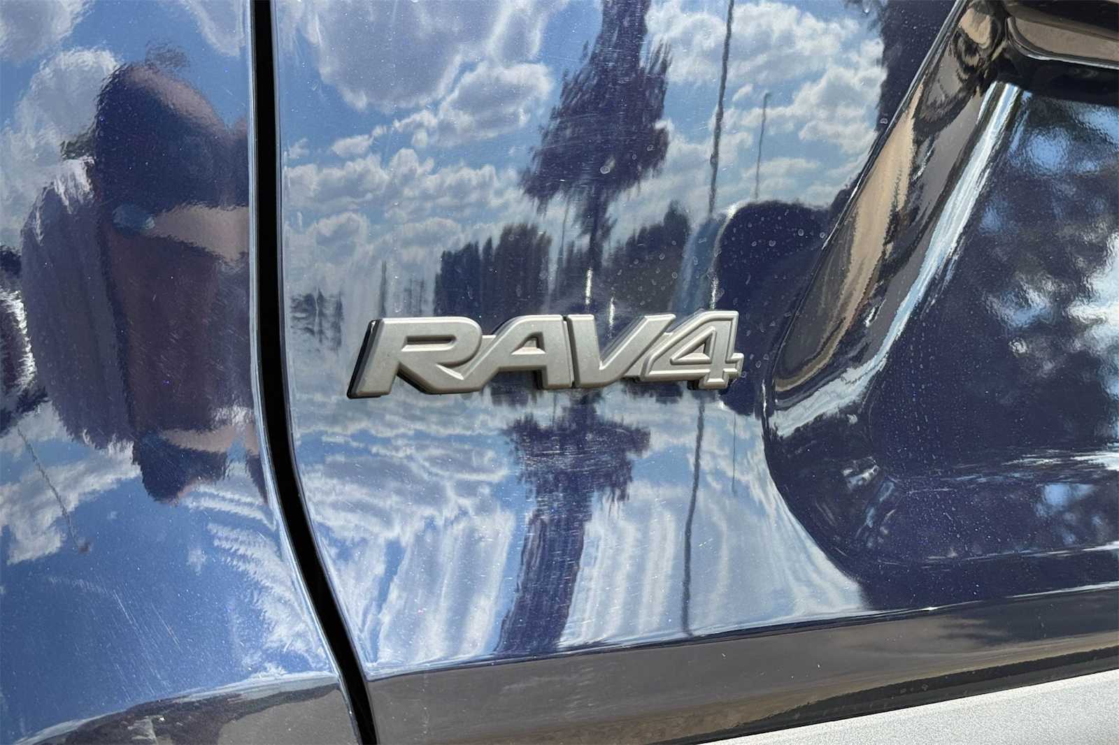 Thumbnail: 2024 Toyota RAV4 - 7