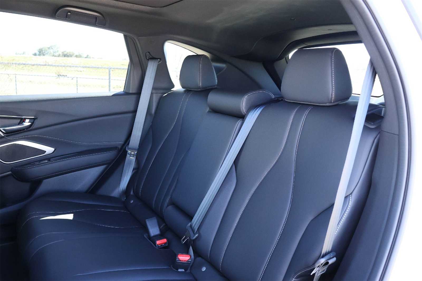 Thumbnail: 2026 Acura RDX - 13