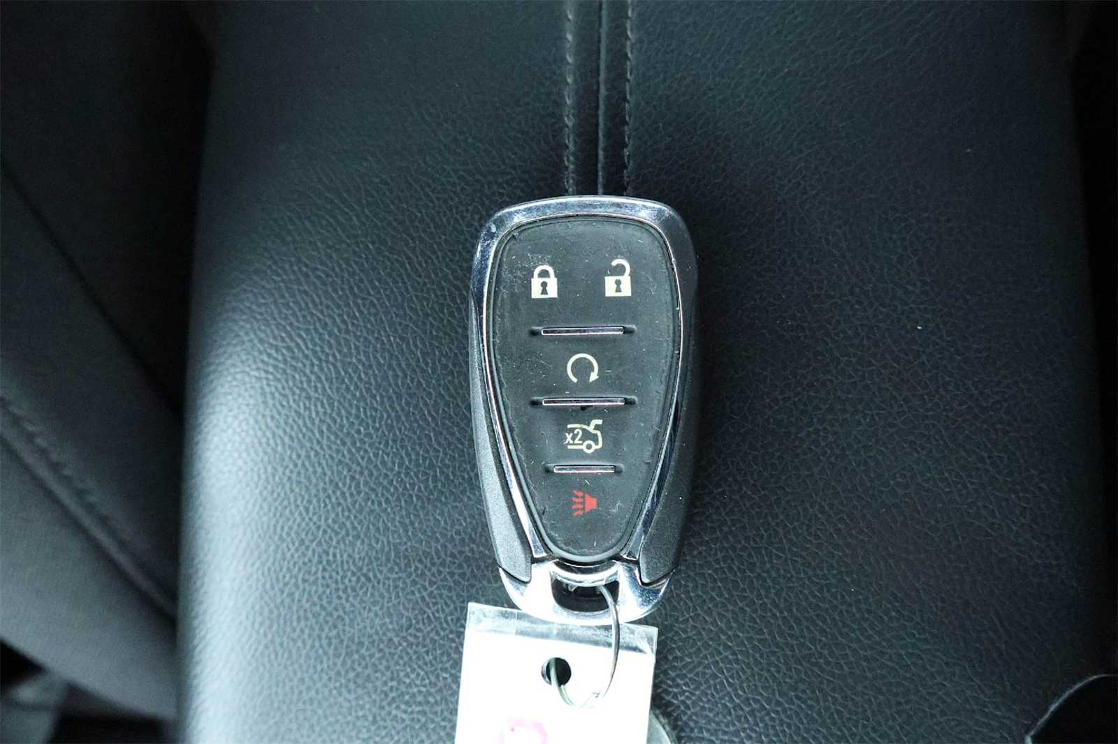 Thumbnail: 2023 Chevrolet Malibu - 20