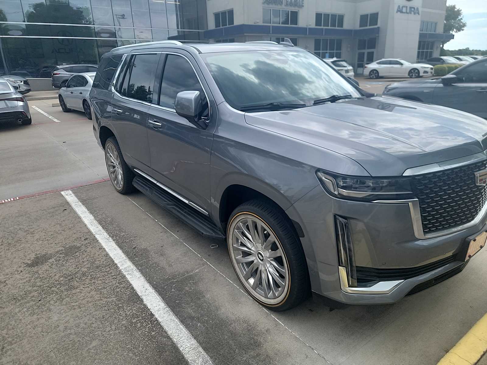 Thumbnail: 2021 Cadillac Escalade - 3