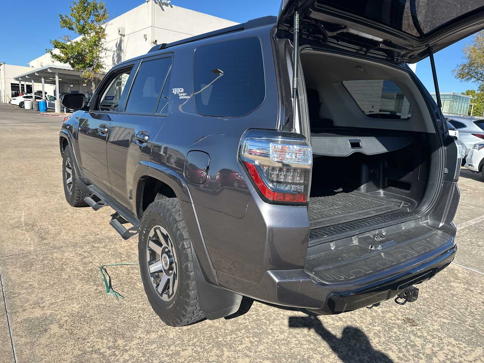 Thumbnail: 2020 Toyota 4Runner - 7