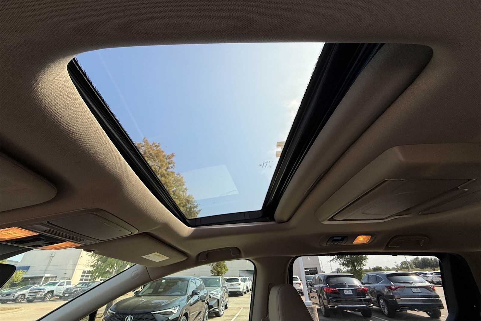 Thumbnail: 2018 Honda Odyssey - 29