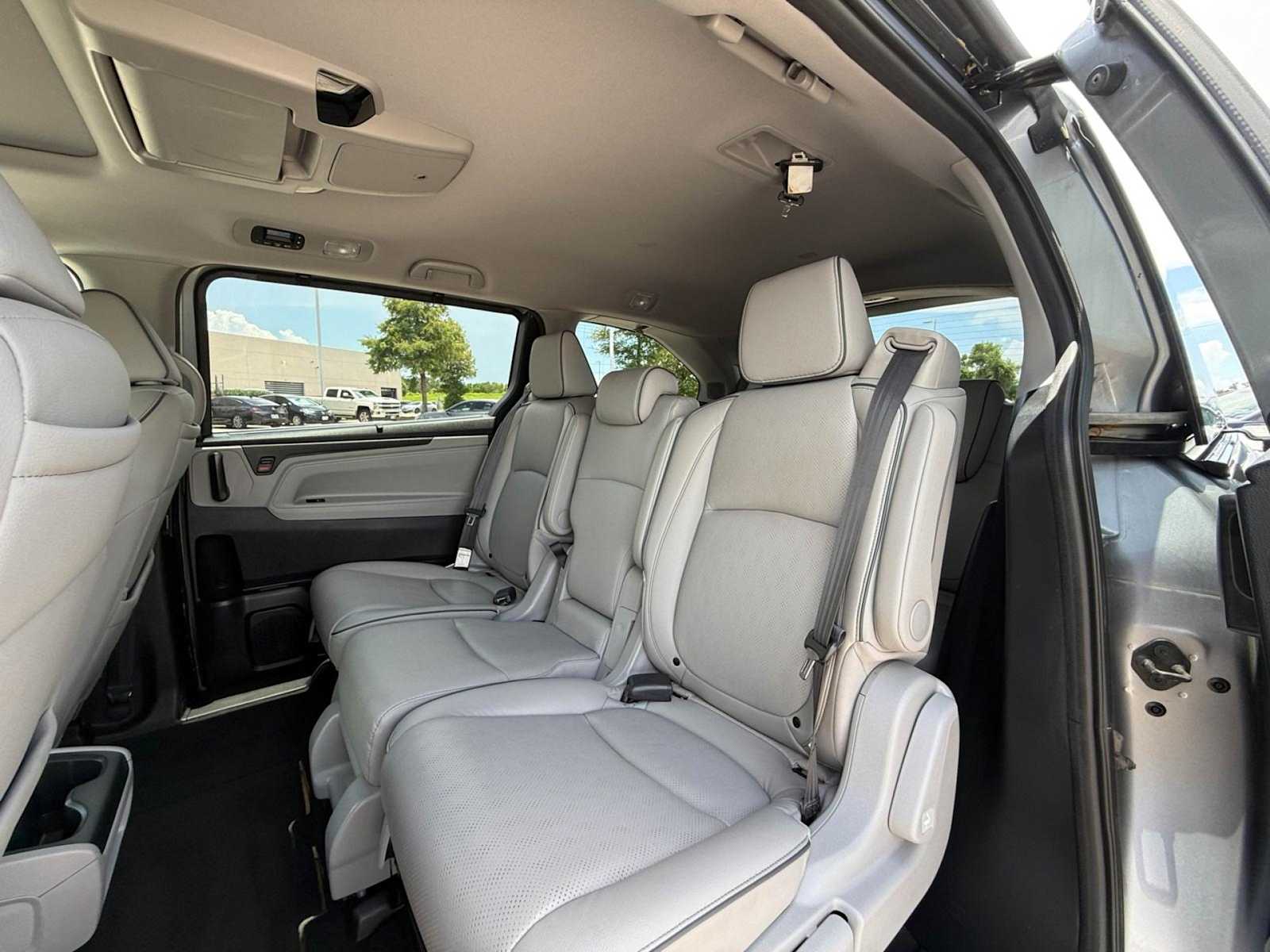 Thumbnail: 2023 Honda Odyssey - 13