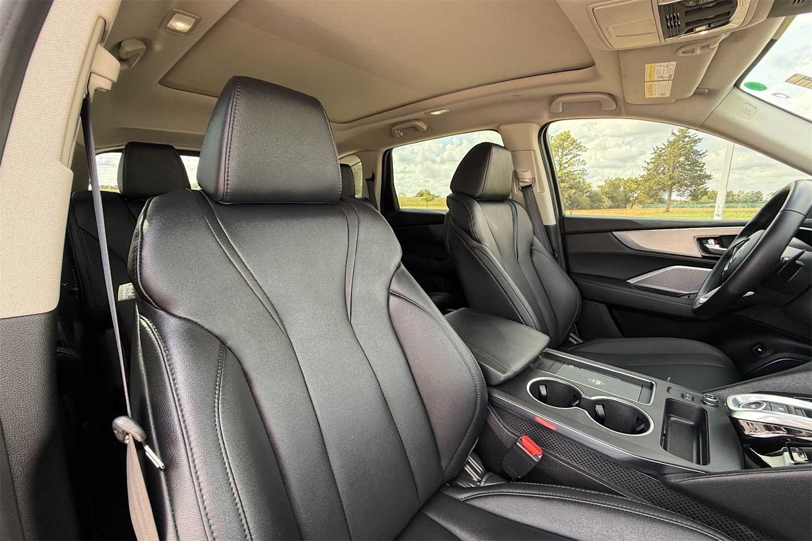 Thumbnail: 2025 Acura MDX - 14