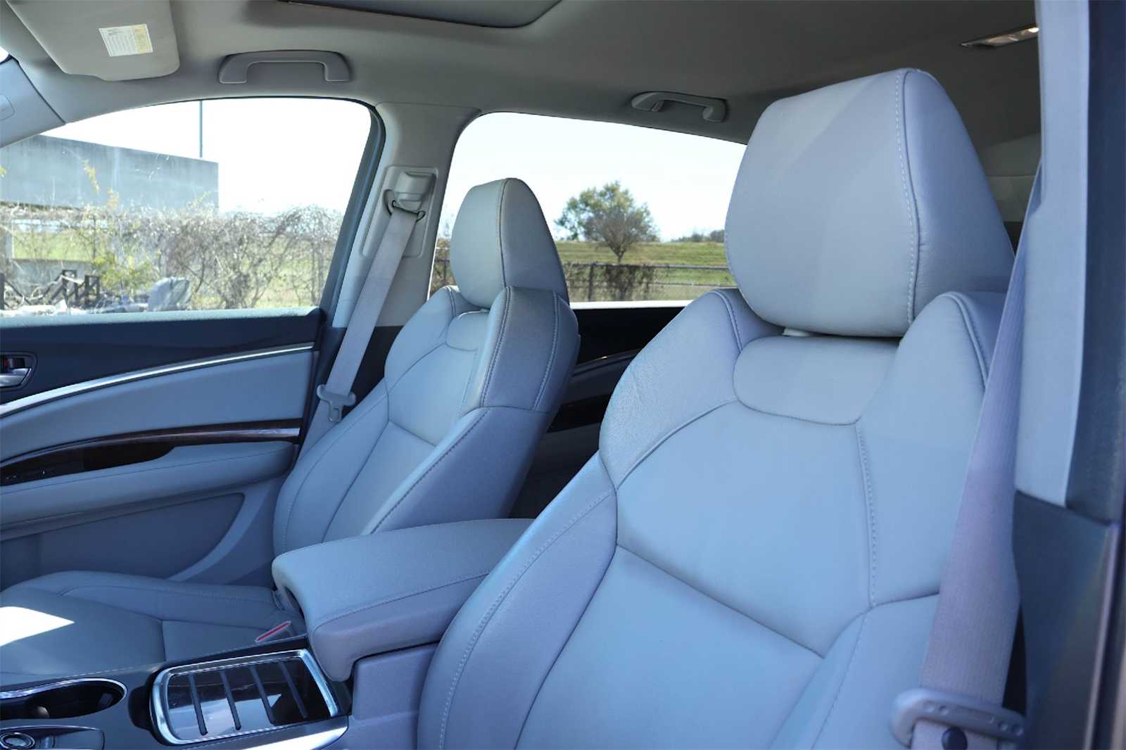 Thumbnail: 2018 Acura MDX - 11