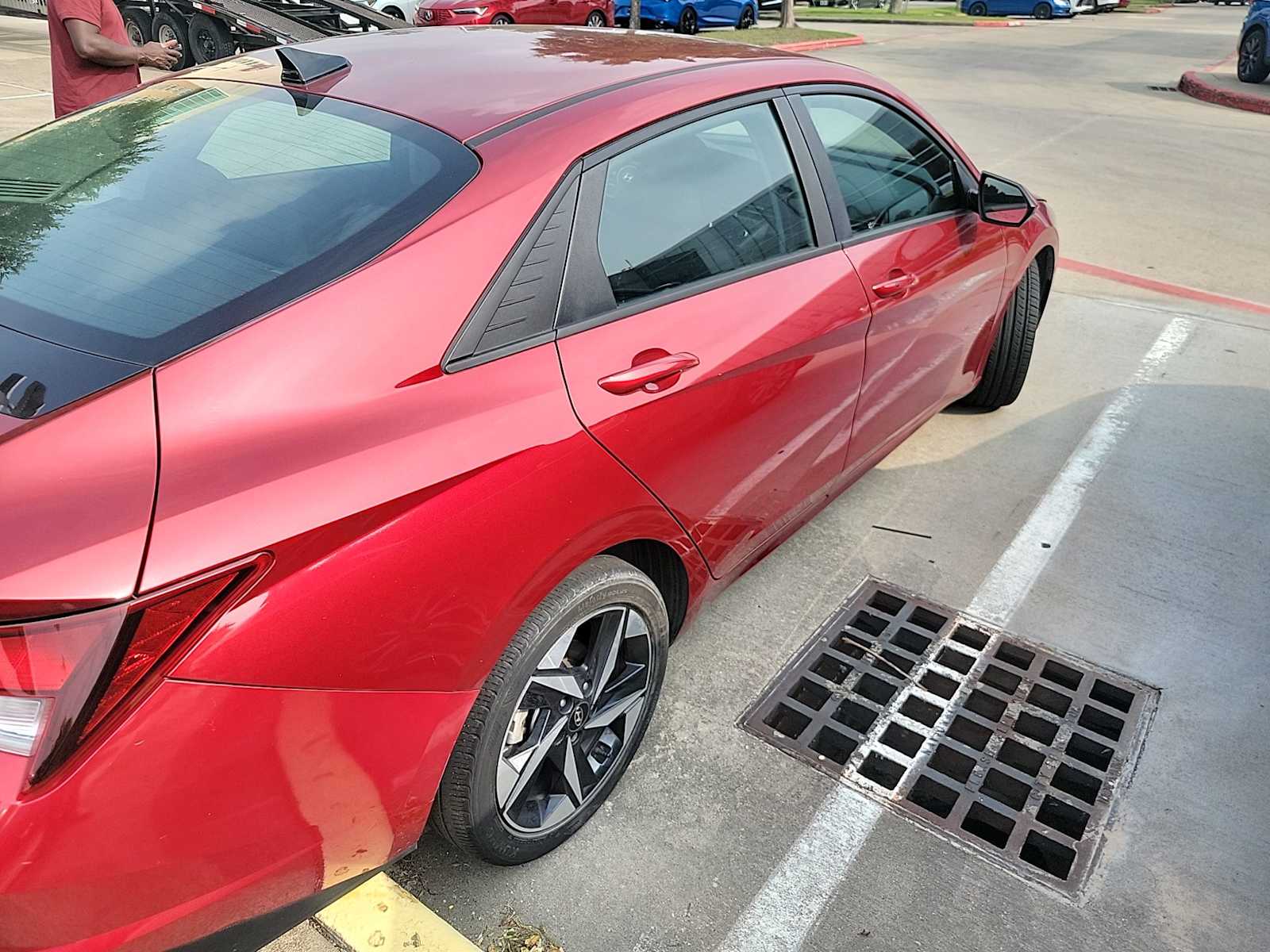 Thumbnail: 2023 Hyundai Elantra - 4