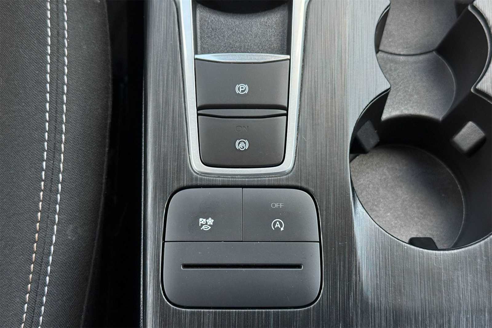 Thumbnail: 2023 Ford Escape - 26