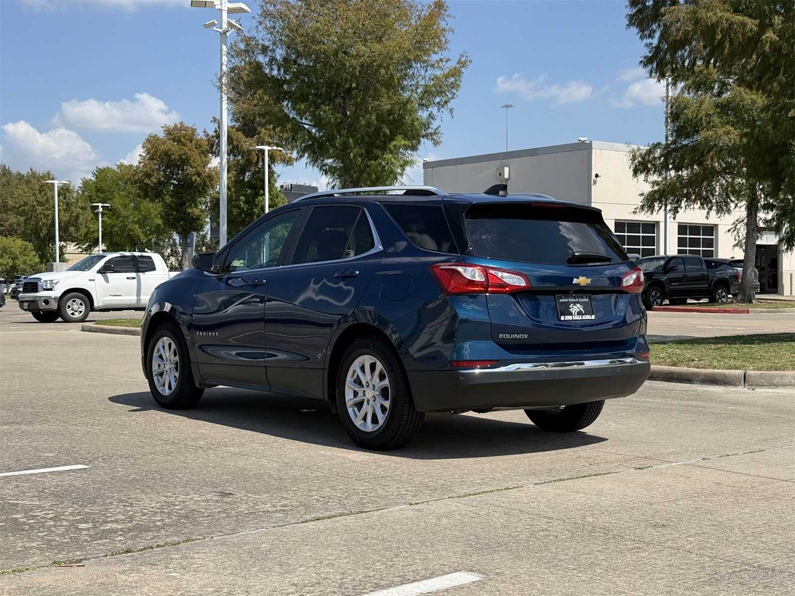 2021 Chevrolet Equinox LT photo 3
