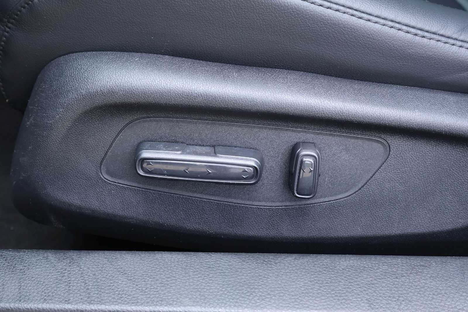 Thumbnail: 2024 Acura Integra - 24