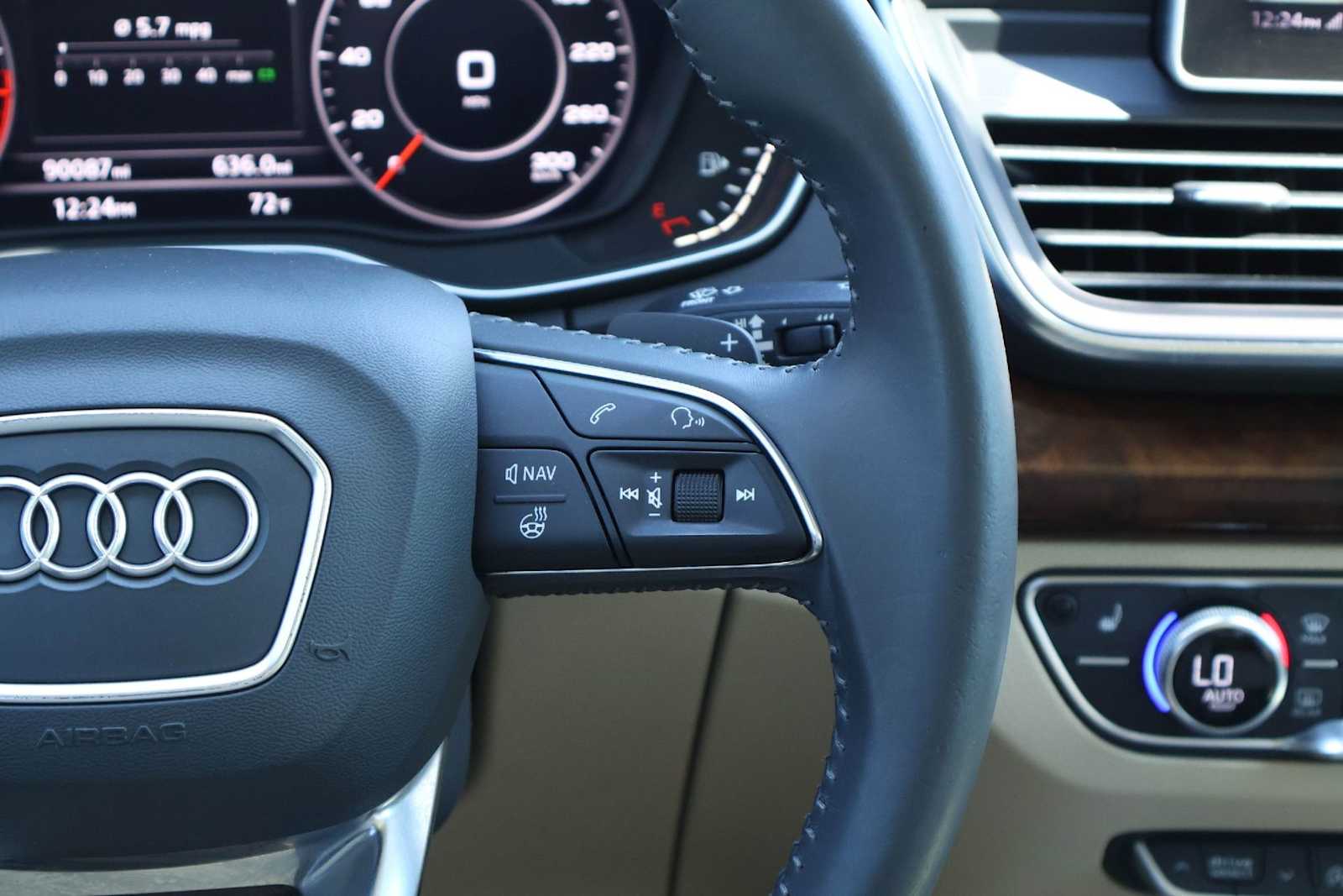 Thumbnail: 2018 Audi Q5 - 23