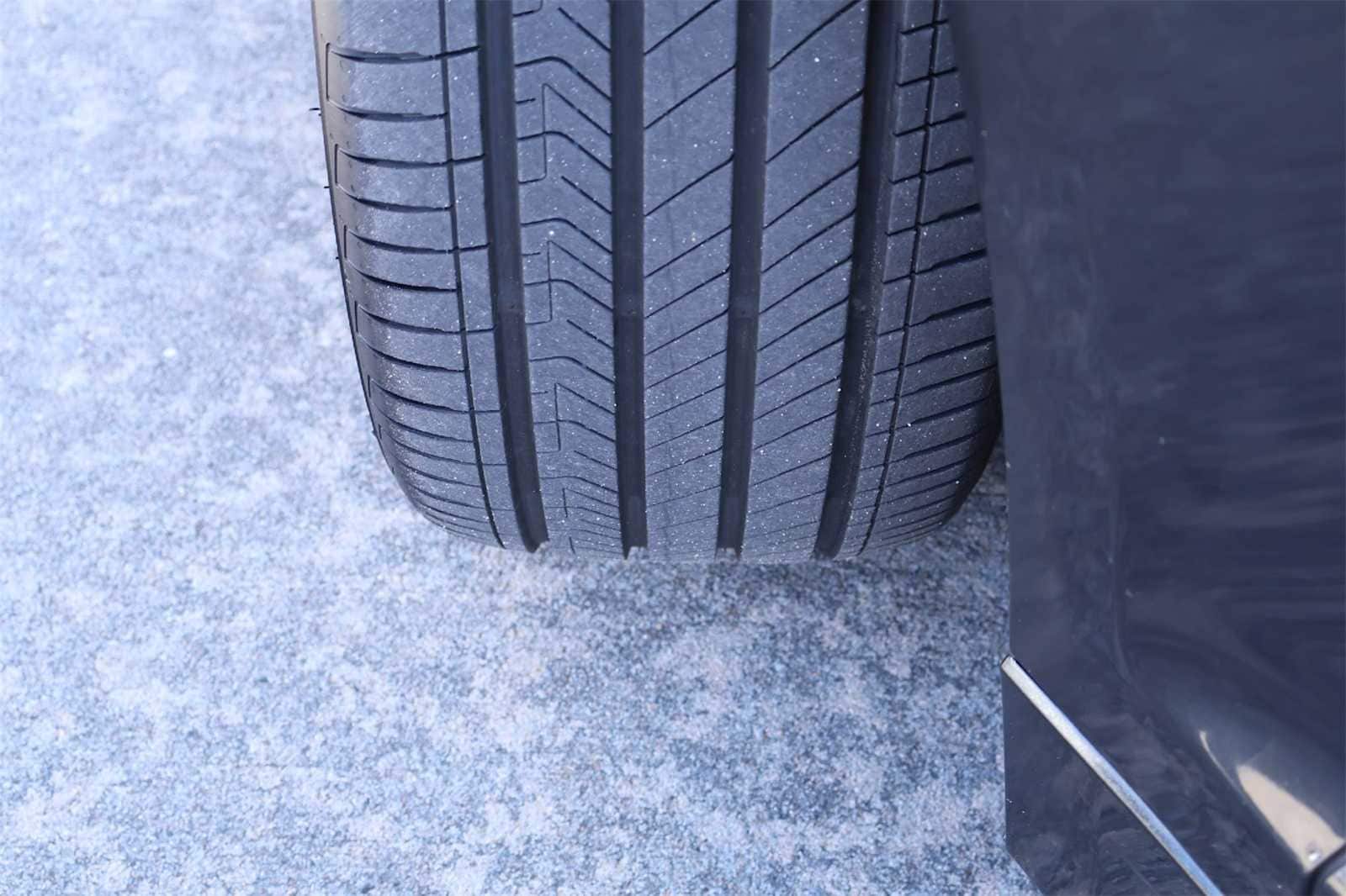 Thumbnail: 2014 Lincoln MKZ - 30