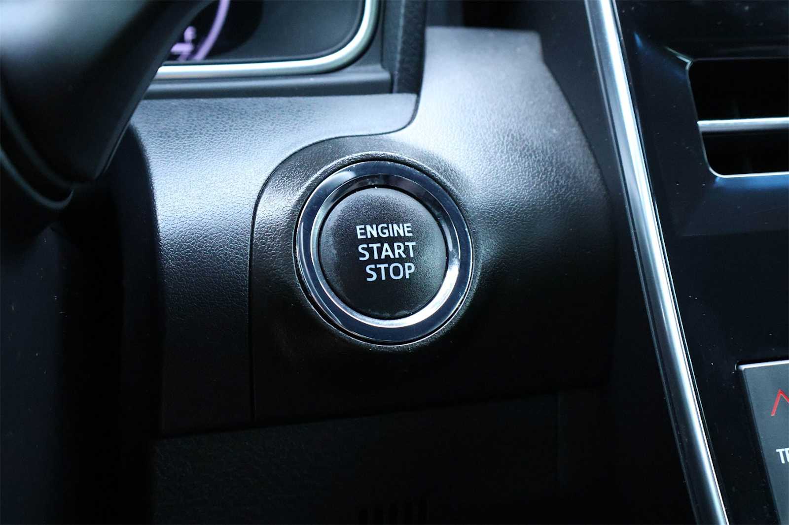 Thumbnail: 2021 Toyota Avalon - 25