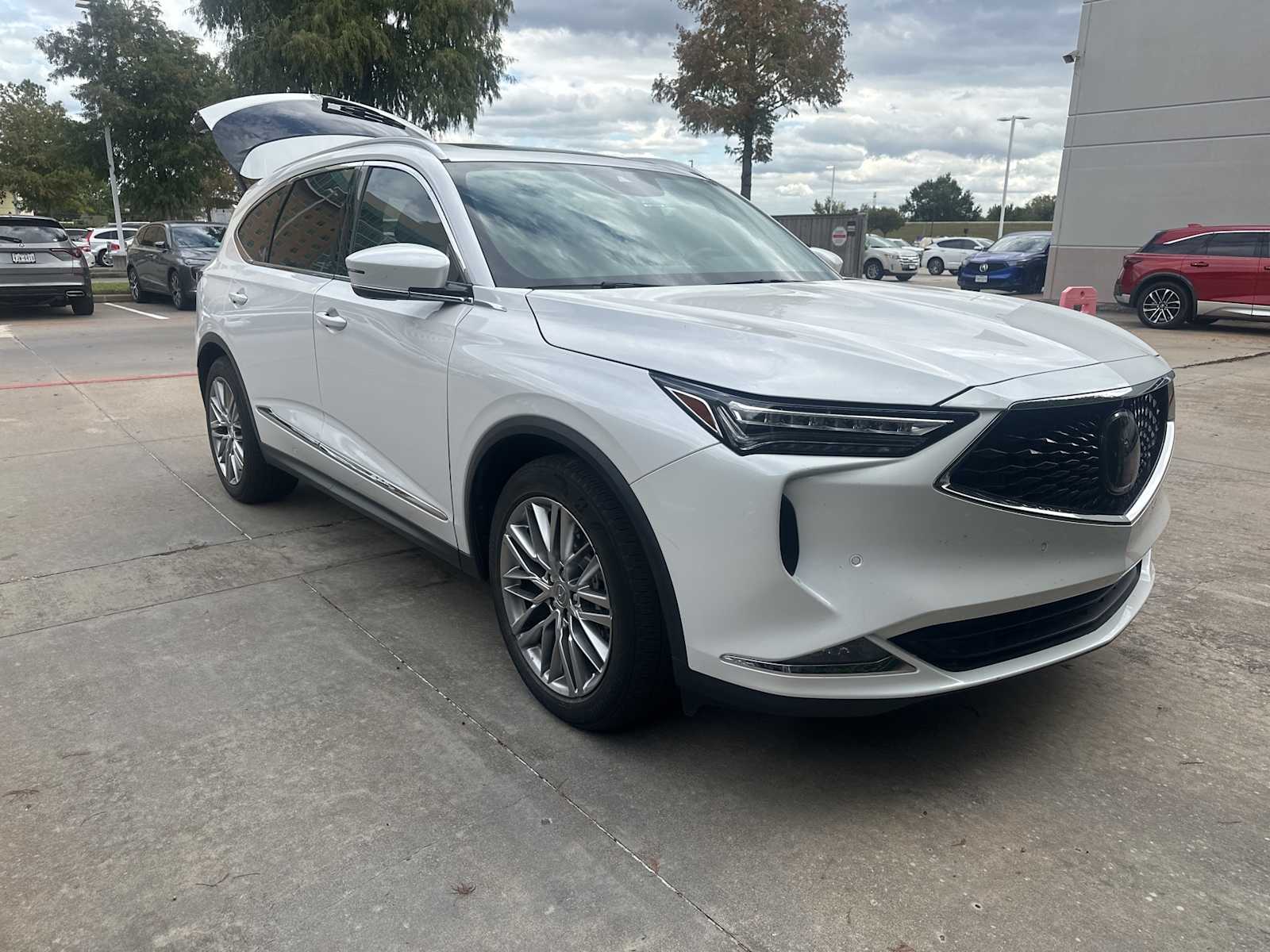 Thumbnail: 2023 Acura MDX - 3