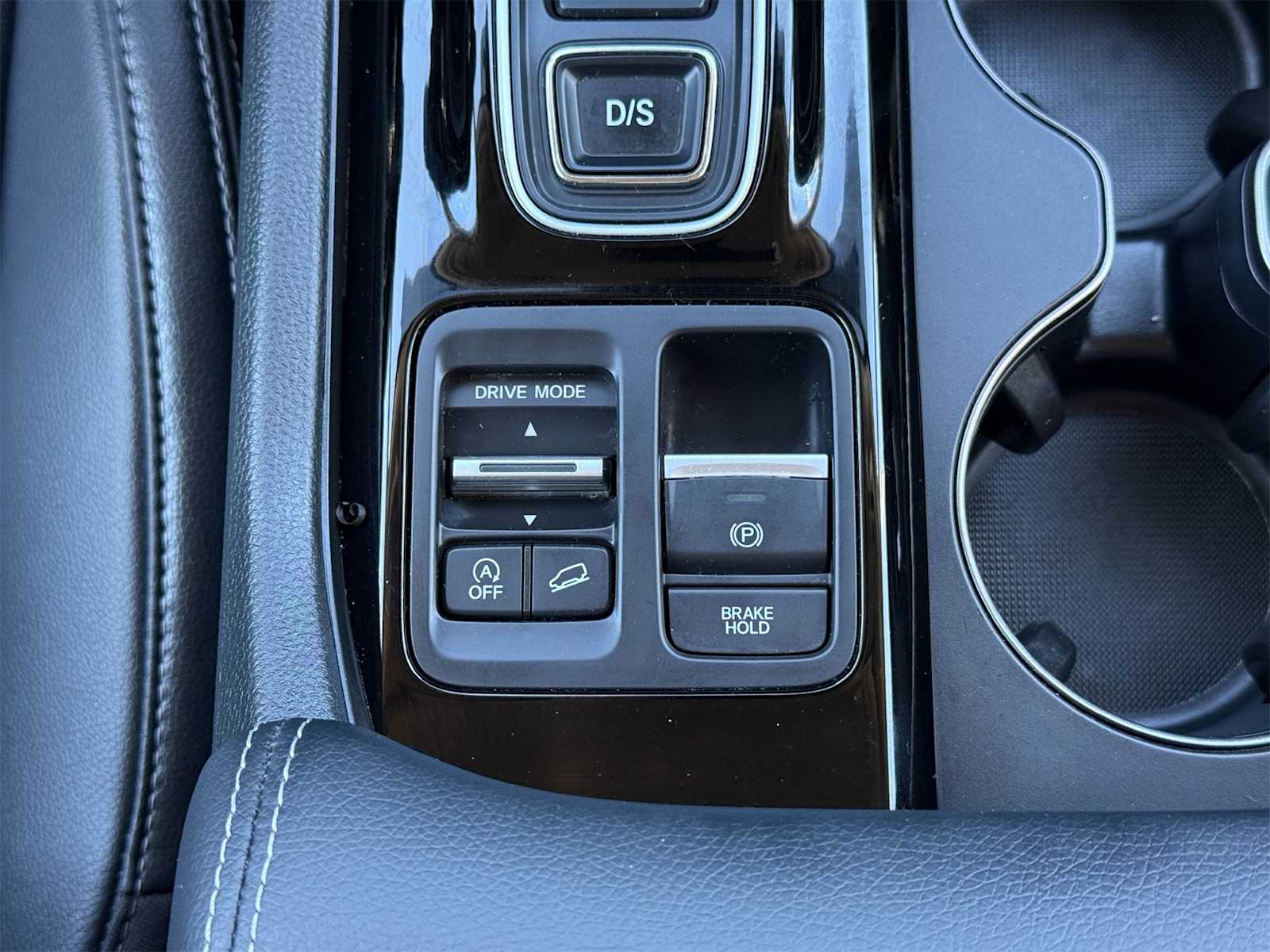 Thumbnail: 2023 Honda Pilot - 25